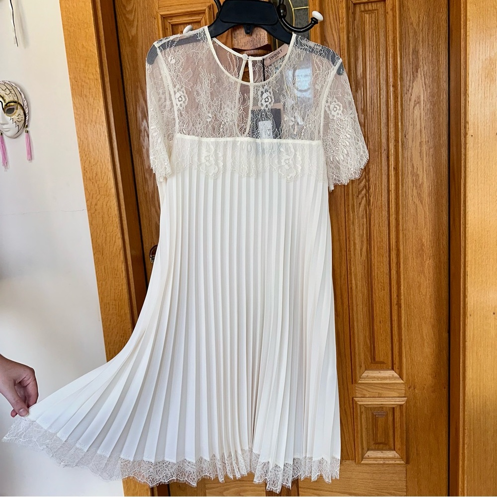Twin-Set Milano lace top pleated dress tunic size S (42 European) 100% polyester